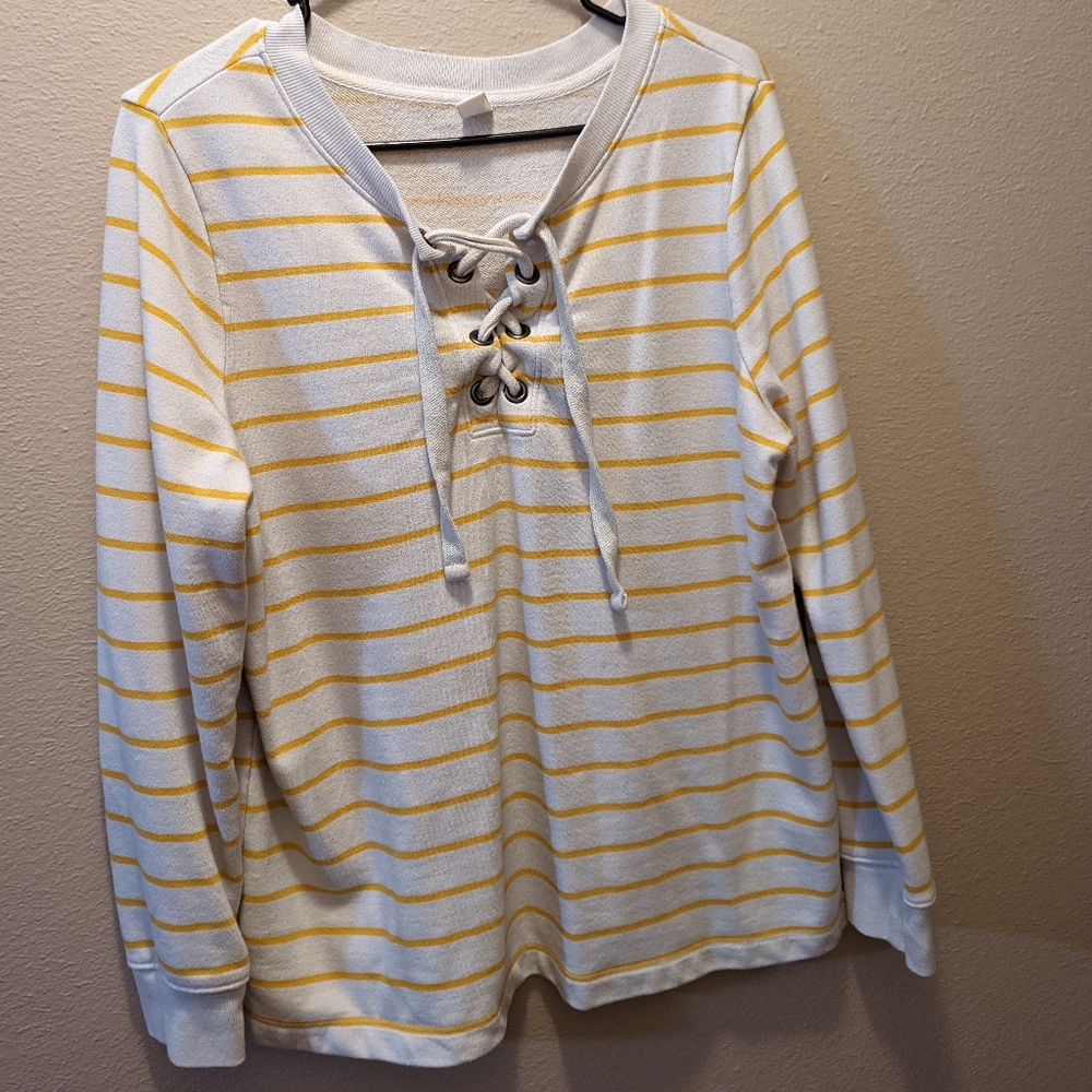 Old Navy Sweater